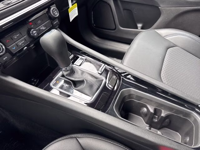 2026 Bright White Clearcoat Jeep Compass Latitude 4X4 SUV