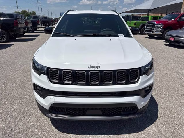 2026 Bright White Clearcoat Jeep Compass Latitude 4X4 SUV
