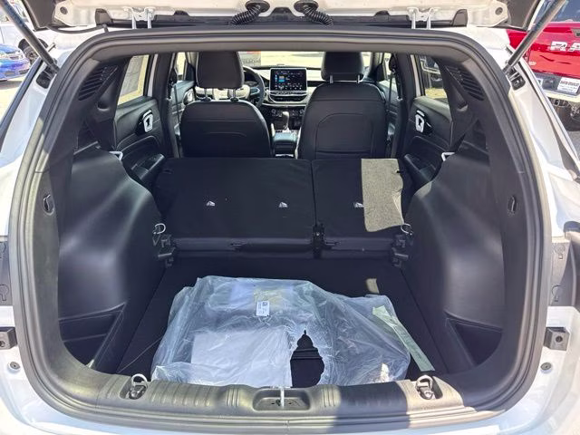 2026 Bright White Clearcoat Jeep Compass Latitude 4X4 SUV