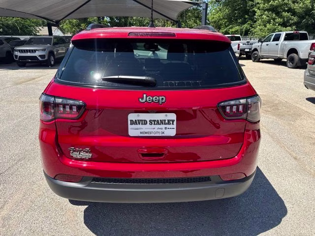 2026 Red Hot Pearlcoat Jeep Compass Latitude 4X4 SUV