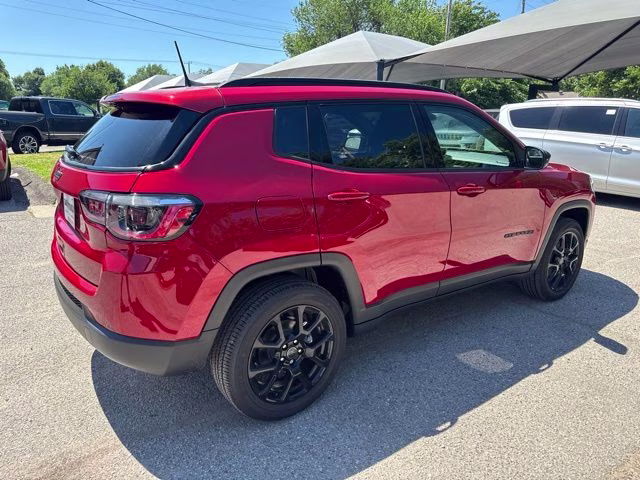 2026 Red Hot Pearlcoat Jeep Compass Latitude 4X4 SUV