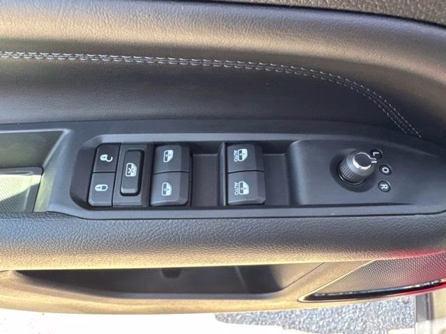 2026 Red Hot Pearlcoat Jeep Compass Latitude 4X4 SUV