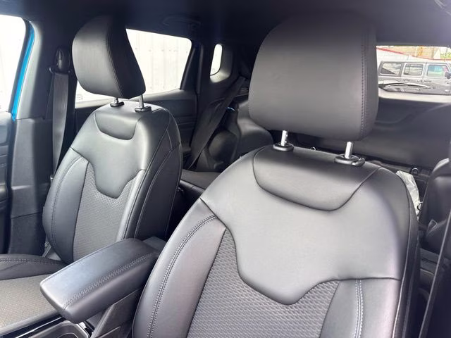 2026 Hydro Blue Pearlcoat Jeep Compass Latitude 4X4 SUV