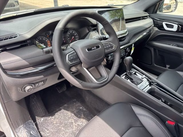 2026 Bright White Clearcoat Jeep Compass Limited 4X4 SUV