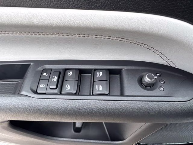 2026 Bright White Clearcoat Jeep Compass Limited 4X4 SUV