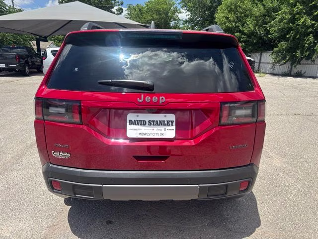 2026 Red Hot Pearlcoat Jeep Cherokee Laredo 4X4 SUV