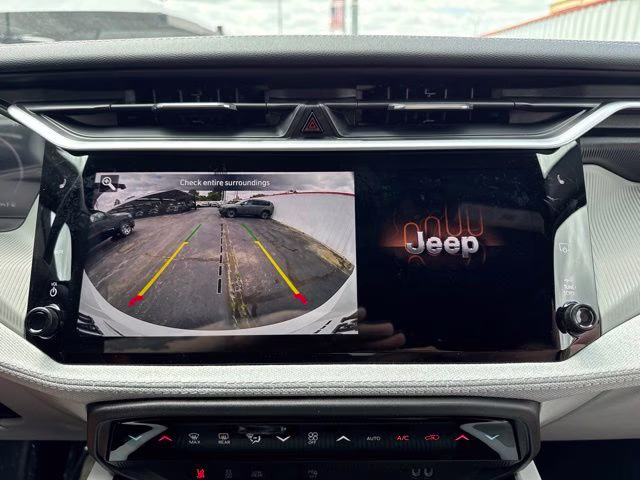 2026 Bright White Clearcoat Jeep Cherokee Laredo 4X4 SUV