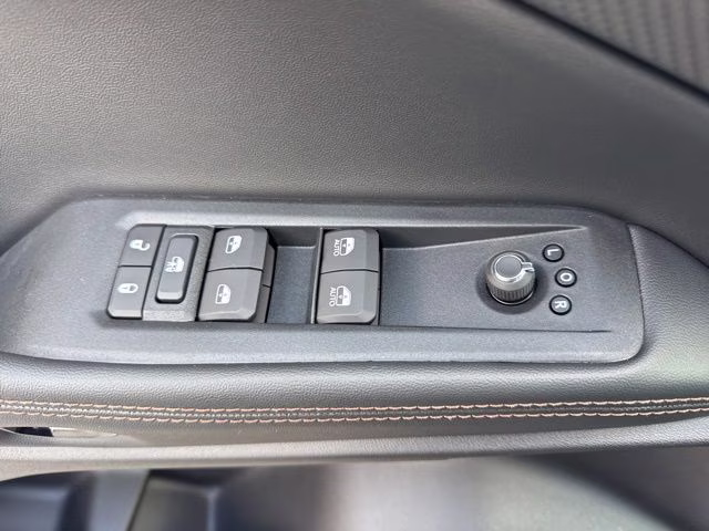 2026 Sting-Gray Clearcoat Jeep Cherokee Limited 4X4 SUV