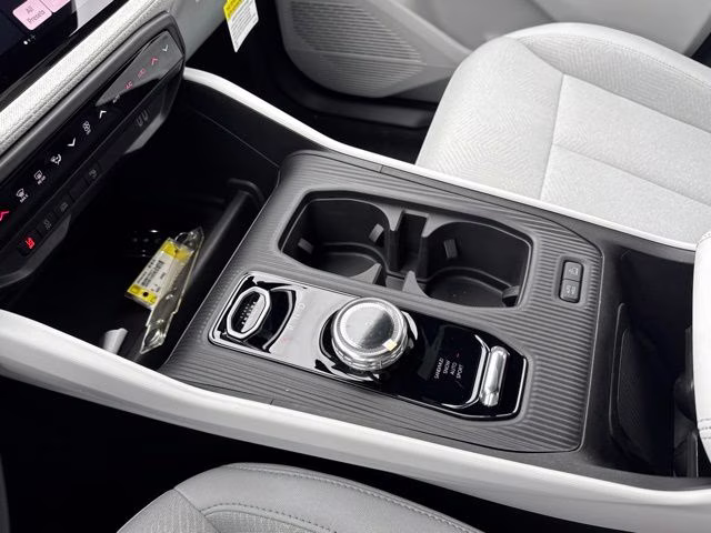 2026 Bright White Clearcoat Jeep Cherokee Laredo 4X4 SUV