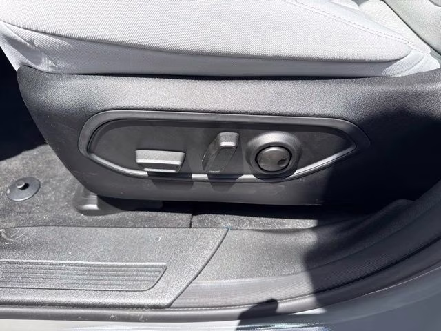 2026 Sting-Gray Clearcoat Jeep Cherokee Laredo 4X4 SUV