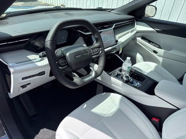2026 Sting-Gray Clearcoat Jeep Cherokee Laredo 4X4 SUV