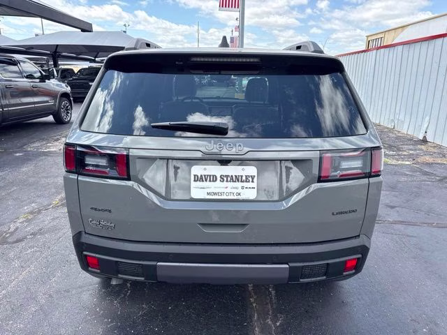 2026 Sting-Gray Clearcoat Jeep Cherokee Laredo 4X4 SUV
