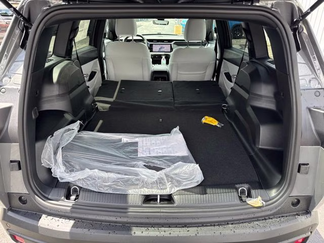 2026 Sting-Gray Clearcoat Jeep Cherokee Laredo 4X4 SUV