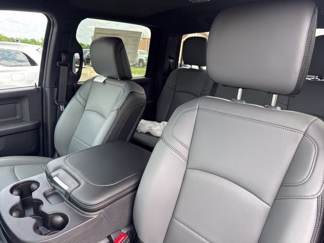 2026 Blue Ram 3500 Tradesman 4X4 Truck