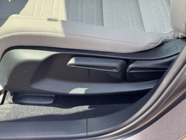2026 Urban Gray Pearl Honda HR-V LX AWD SUV