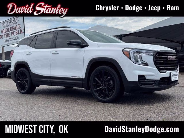 2024 Summit White GMC Terrain SLE FWD SUV