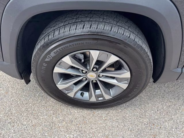 2025 Black Metallic Chevrolet Equinox LT FWD SUV