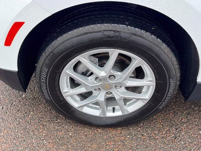 2024 Summit White Chevrolet Equinox LT AWD SUV