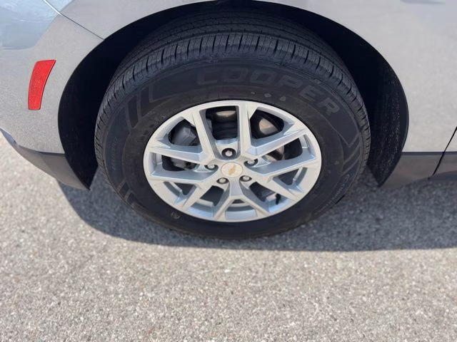2024 Sterling Gray Metallic Chevrolet Equinox LT AWD SUV