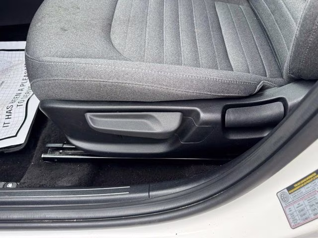 2025 Snow White Pearl Kia K4 EX FWD Sedan