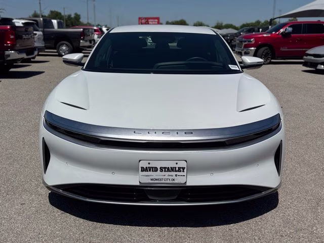 2024 Stellar White Metallic Lucid Air Pure RWD Sedan