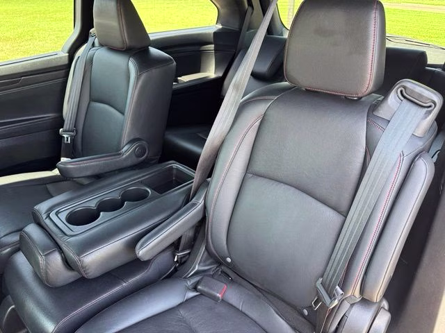 2023 Crystal Black Pearl Honda Odyssey Sport FWD Van