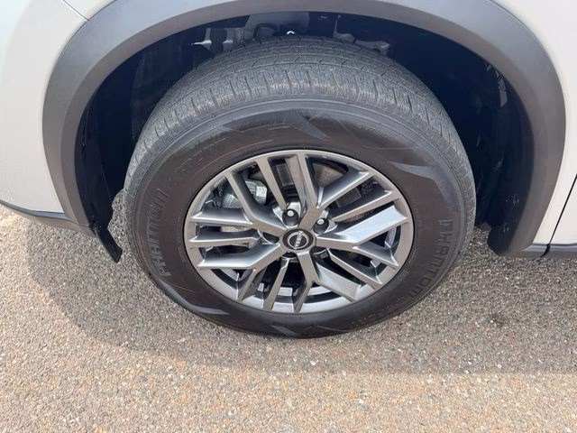 2024 Brilliant Silver Metallic Nissan Rogue S AWD SUV