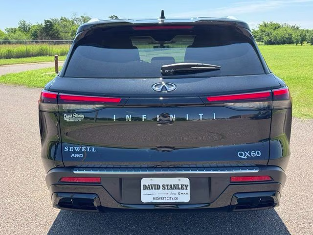 2023 Mineral Black INFINITI QX60 LUXE AWD SUV