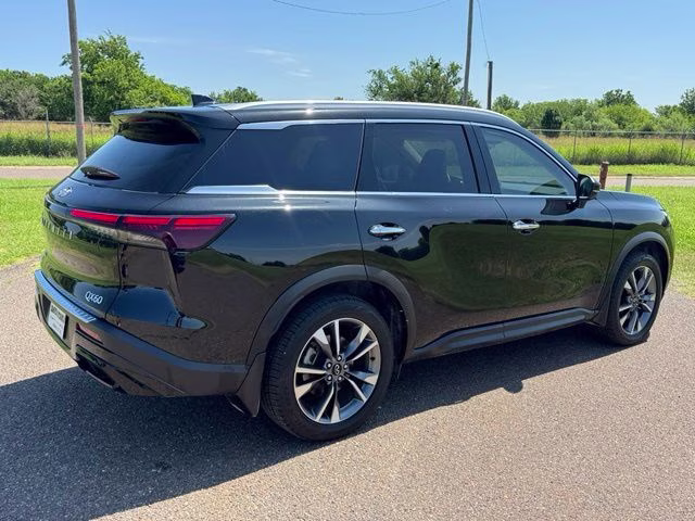 2023 Mineral Black INFINITI QX60 LUXE AWD SUV