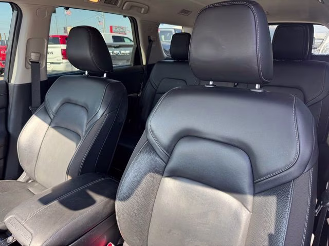 2023 Gun Metallic Nissan Pathfinder SL FWD SUV