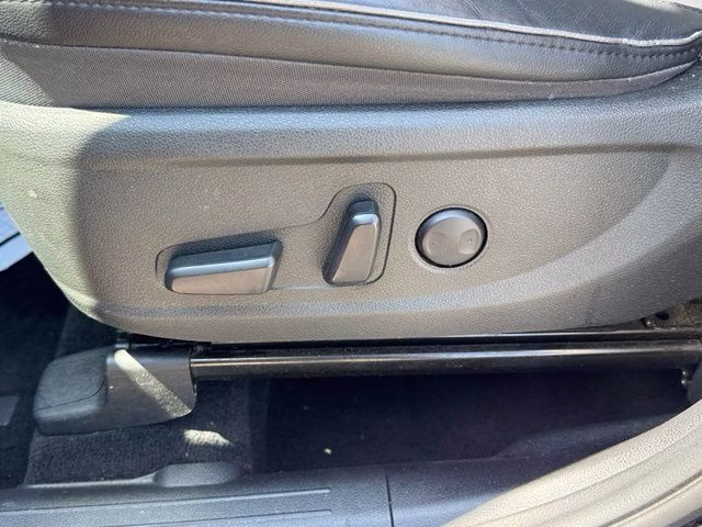 2022 Twilight Black Hyundai Santa Fe SEL FWD SUV