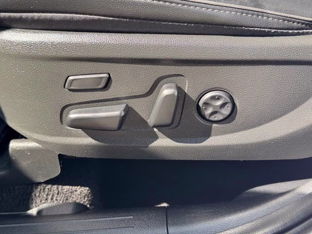 2023 White Pearl Hyundai Santa Fe Limited AWD SUV