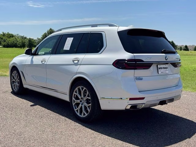 2023 White Metallic BMW X7 xDrive40i AWD SUV