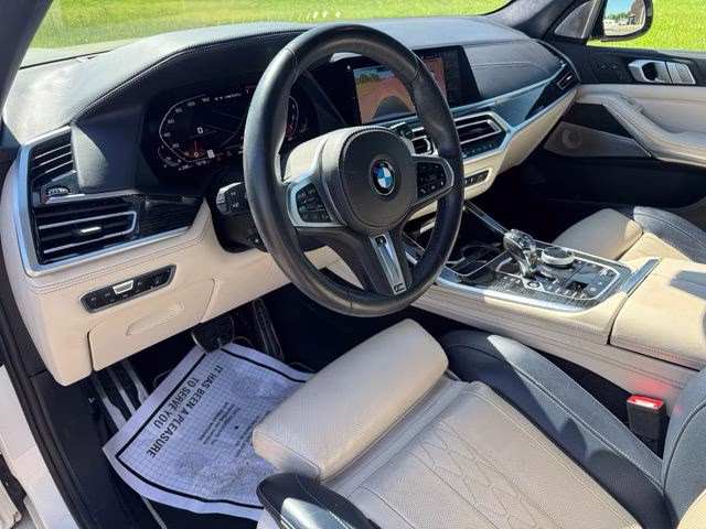 2021 White Metallic BMW X7 M50i AWD SUV