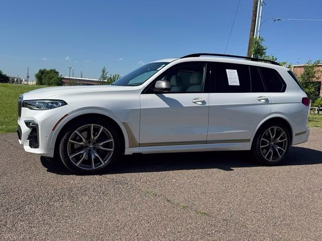 2021 White Metallic BMW X7 M50i AWD SUV