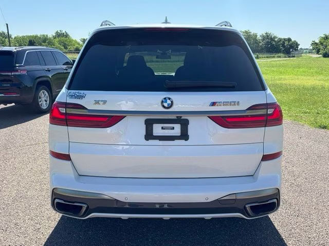2021 White Metallic BMW X7 M50i AWD SUV