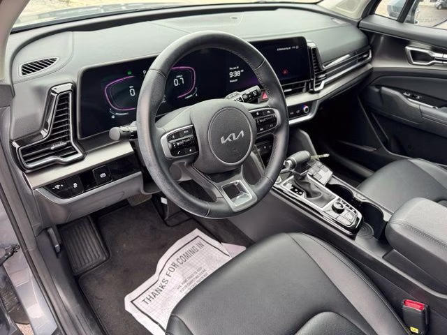 2025 Everlasting Silver Kia Sportage EX FWD SUV
