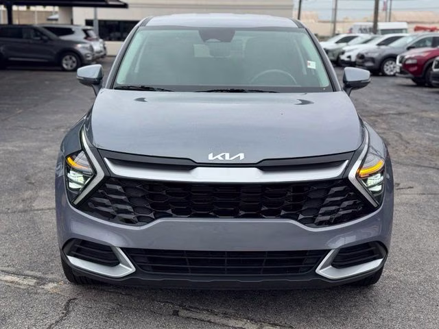 2025 Everlasting Silver Kia Sportage EX FWD SUV