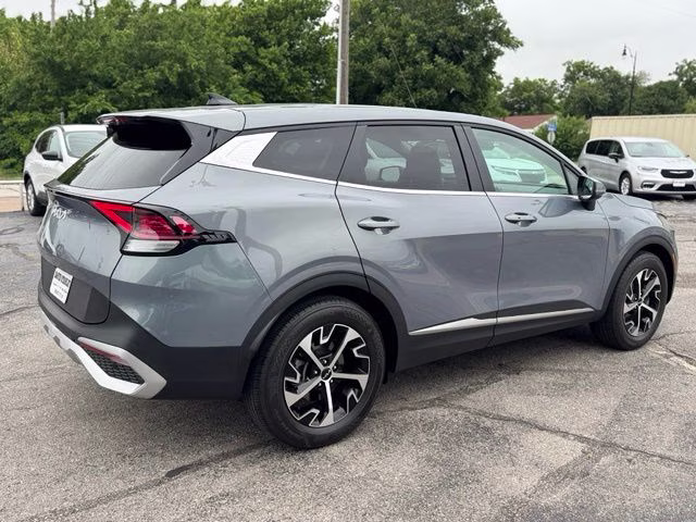 2025 Everlasting Silver Kia Sportage EX FWD SUV