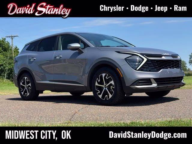 2024 Everlasting Silver Kia Sportage EX FWD SUV