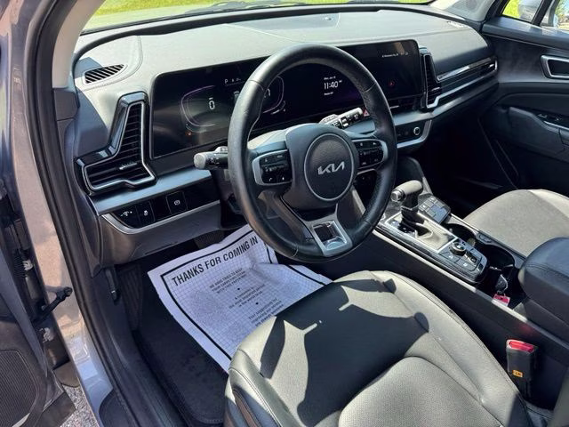 2024 Everlasting Silver Kia Sportage EX FWD SUV