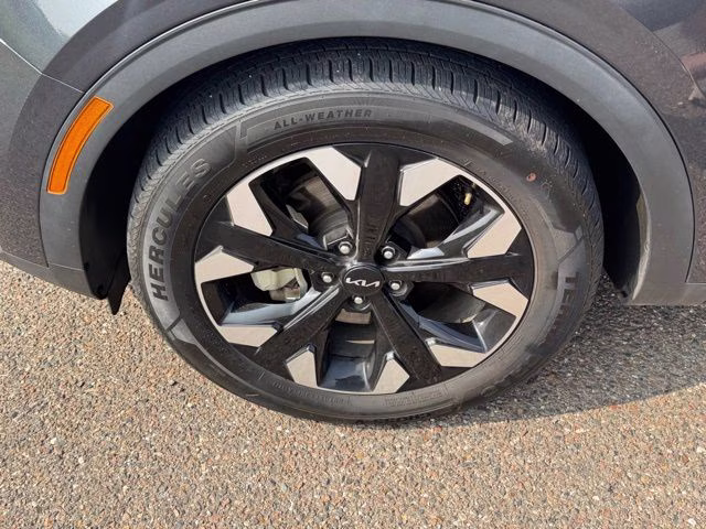 2023 Wolf Gray Kia Sportage X-Line AWD SUV