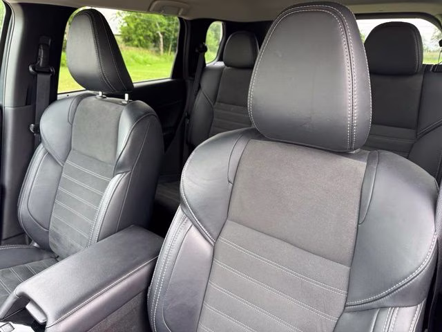 2025 Graphite Gray Metallic/Black Roof Mitsubishi Outlander SE FWD SUV