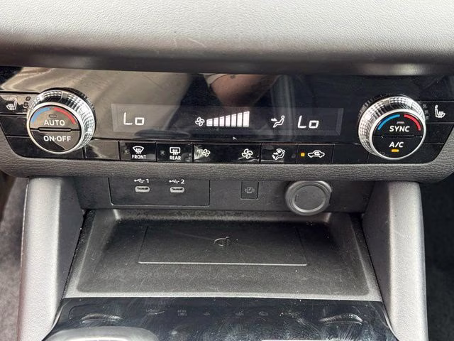 2025 Graphite Gray Metallic/Black Roof Mitsubishi Outlander SE FWD SUV