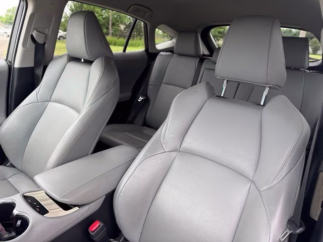 2023 Wind Chill Pearl Toyota Venza XLE AWD SUV