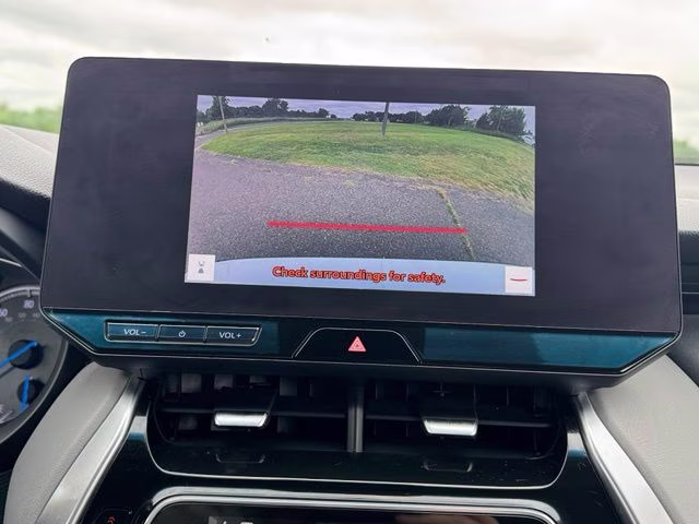 2023 Wind Chill Pearl Toyota Venza XLE AWD SUV