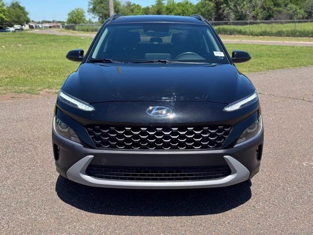 2022 Ultra Black Hyundai Kona SEL FWD SUV