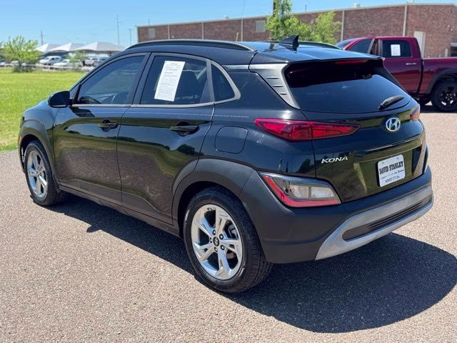 2022 Ultra Black Hyundai Kona SEL FWD SUV