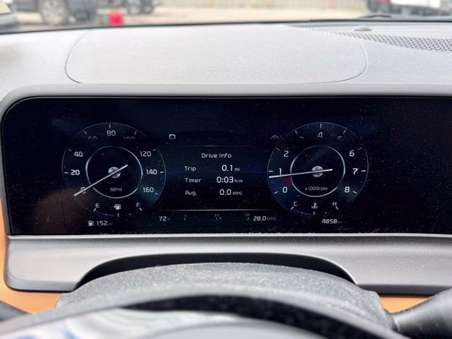 2026 Snow White Pearl Kia Seltos EX AWD SUV