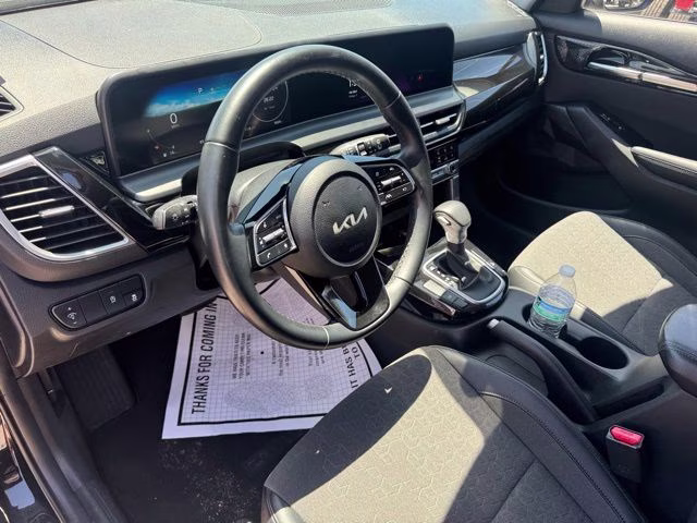 2024 Black Kia Seltos S FWD SUV